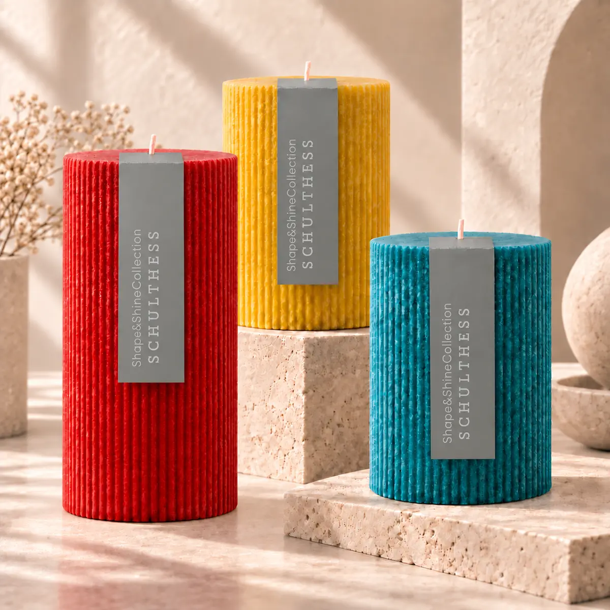 Shape & Shine Rillenkerze in der Farbe "weiss"