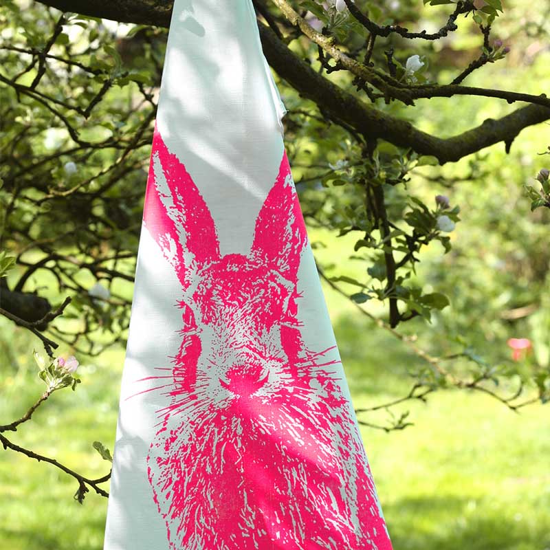 "Hase in neonpink" - Geschirrtuch von Frohstoff "Hase in neonpink" - Geschirrtuch von Frohstoff