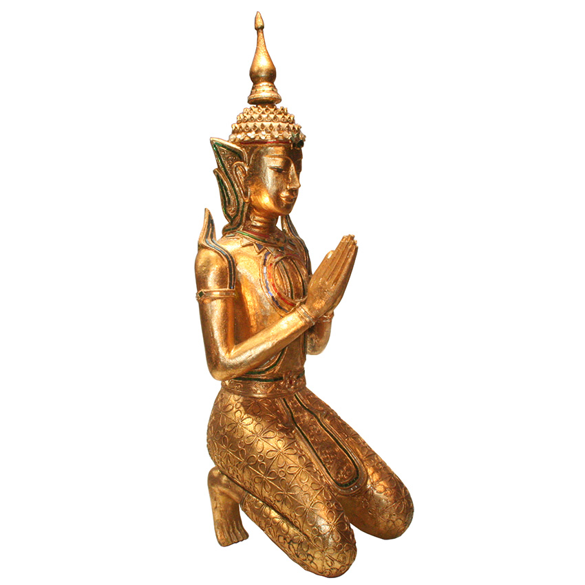 Vergoldete Thai-Engel-Figur Teppanom in anmutiger Gebetshaltung, detailreich verziert mit feinen Ornamenten. Traditionelle thailändische Kunst mit spiritueller Symbolik.