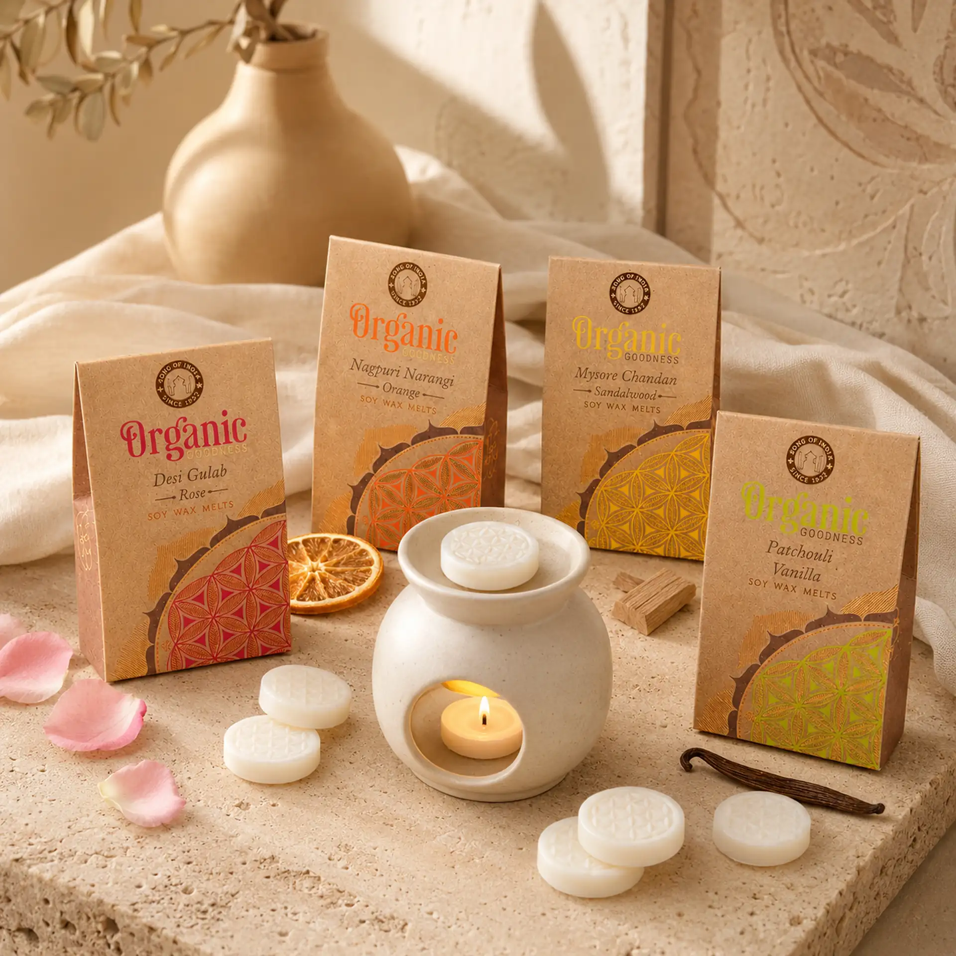 Sojawachs Taler von Berk mit Aromalampe und verschiedenen Organic Goodness Duftsorten