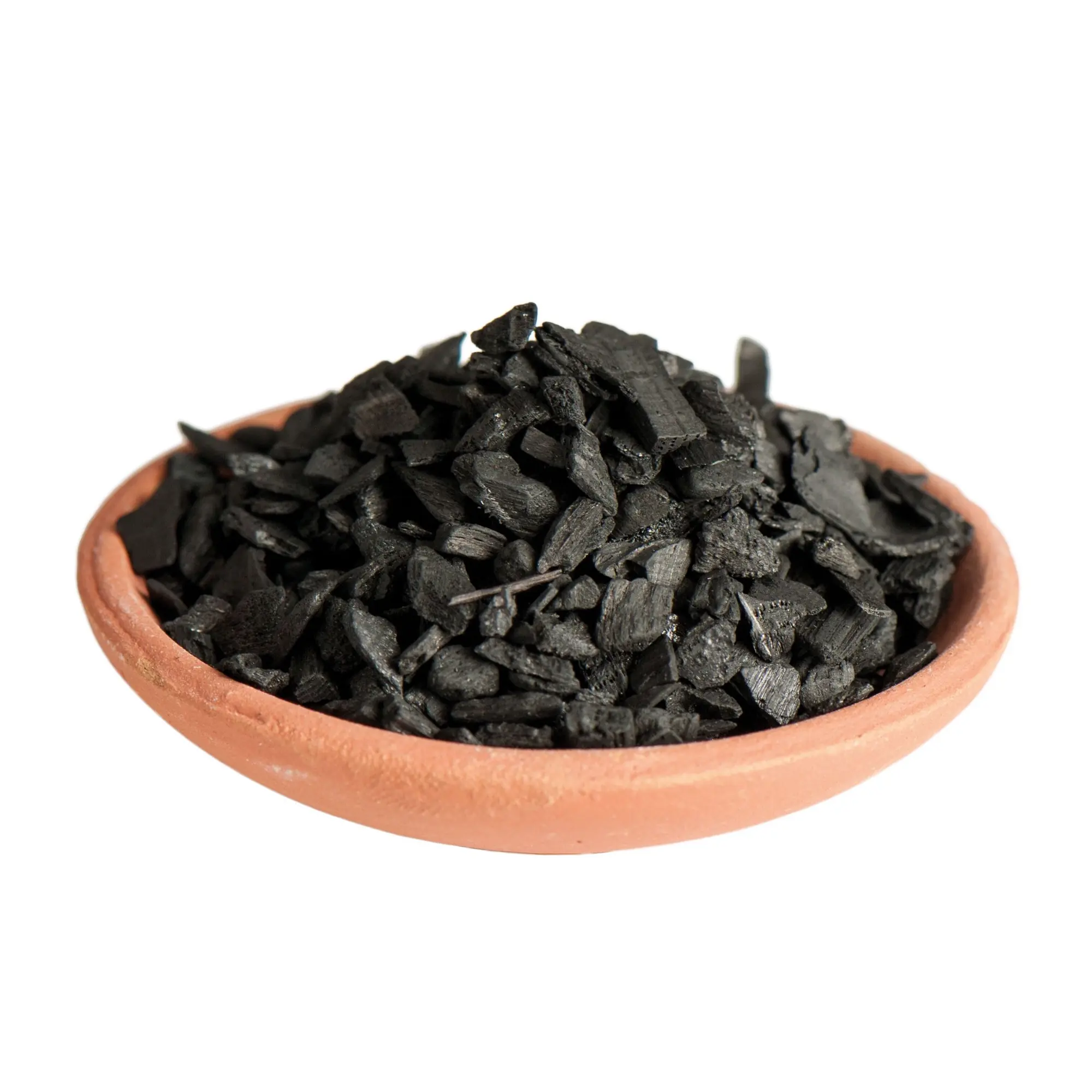 Styrax von Berk – schwarze, mit Styraxbalsam getränkte Holzkohlestückchen in einer Tonschale zum Verräuchern