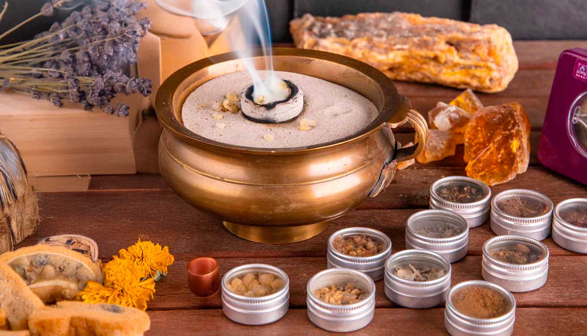 Berk Räuchersortimente in Döschen – edle Auswahl an Harzen, Kräutern und Mischungen in praktischen Metalldosen, ideal für Räucherzeremonien und Aromatherapie.