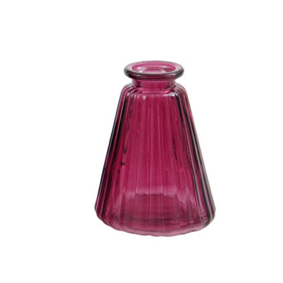Mini Vase "Cone" - Farbe Beere - von Miljögarden